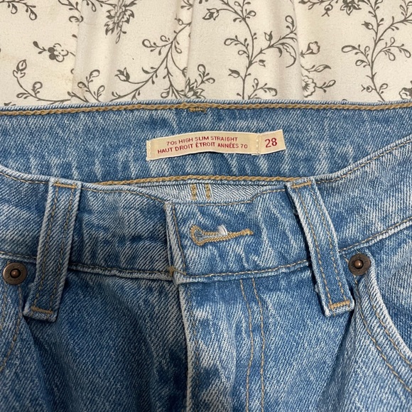 Levi’s 70S HIGH SLIM STRAIGHT JEAN size 28 - Picture 3 of 4